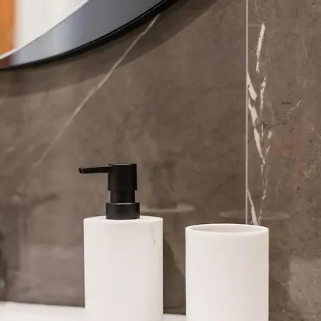 Renovato Deluxe Apartment Porto