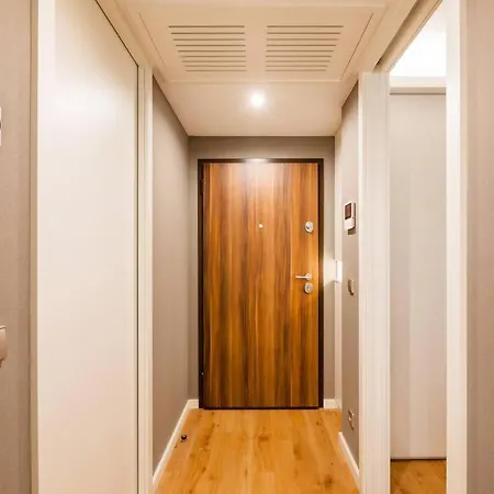 Renovato Deluxe * Porto