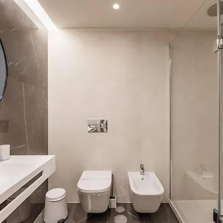 Renovato Deluxe Apartment