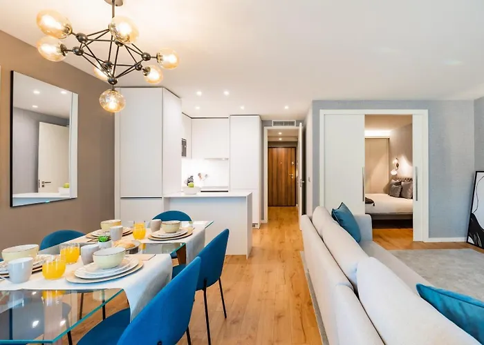 Renovato Deluxe Порту